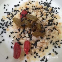 馬老六安寧店與雨軒齋 蘭州清真餐飲中的酸奶風味探尋